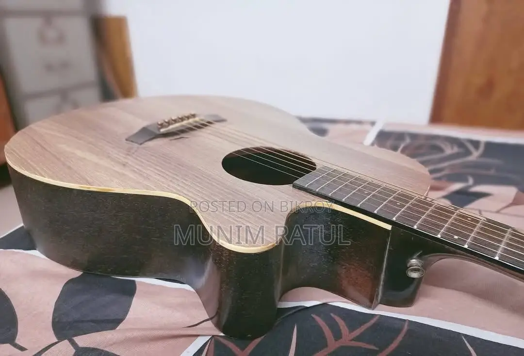 Tanglewood Blackbird Electro Acoustic Guitar