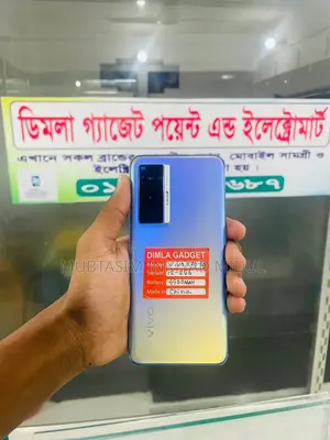 Vivo X70 12/256 (Used)