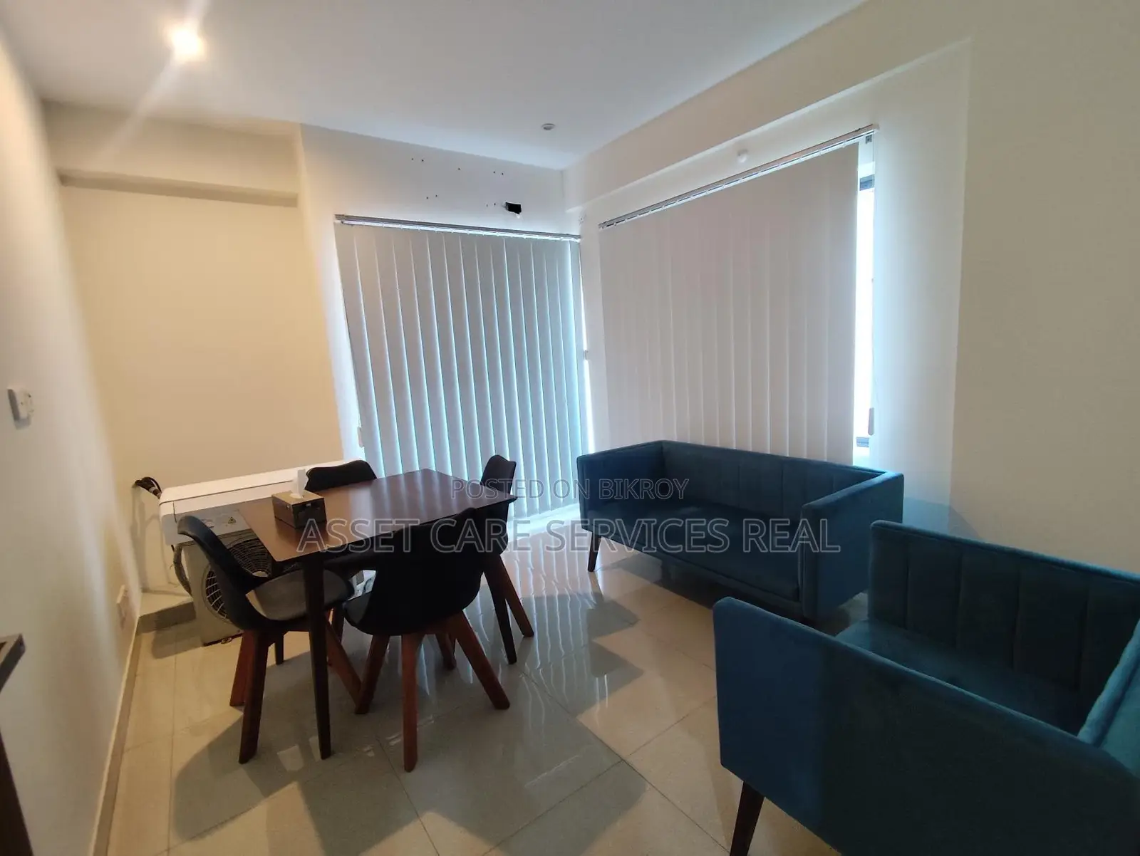 2100-Sqft Lake View Office Space Rent In Gulshan-1