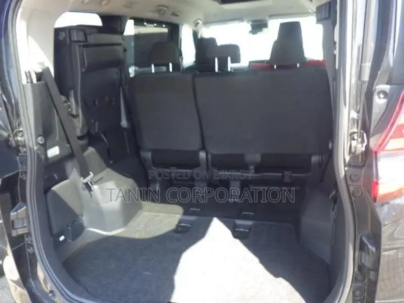 Toyota Noah Hybrid X 2 Door PW 2022
