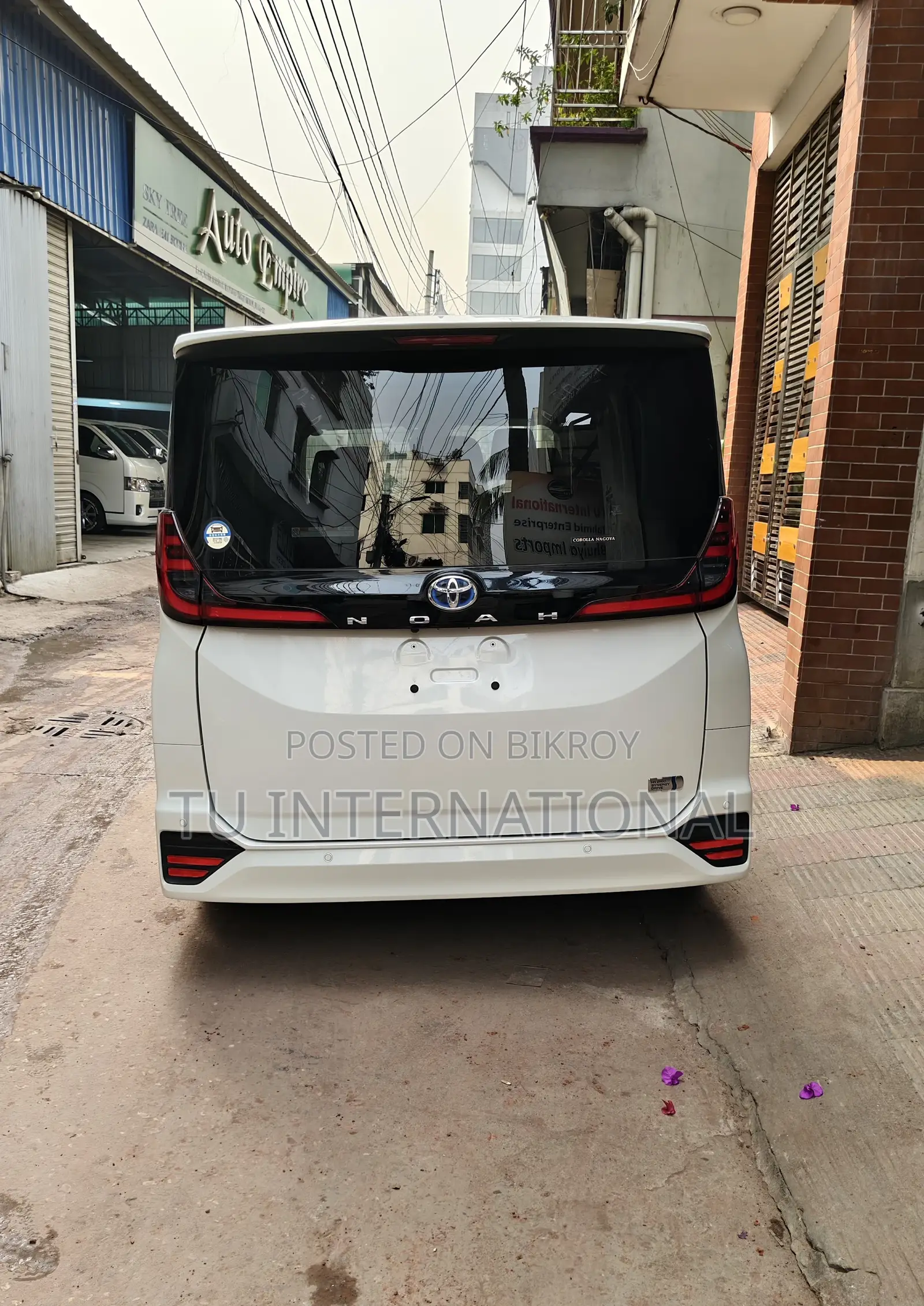 Toyota Noah 2DOOR POWER PUSH SZ 2022