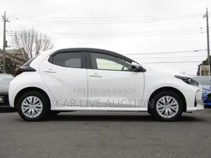 Toyota Yaris Hybrid X package 2021