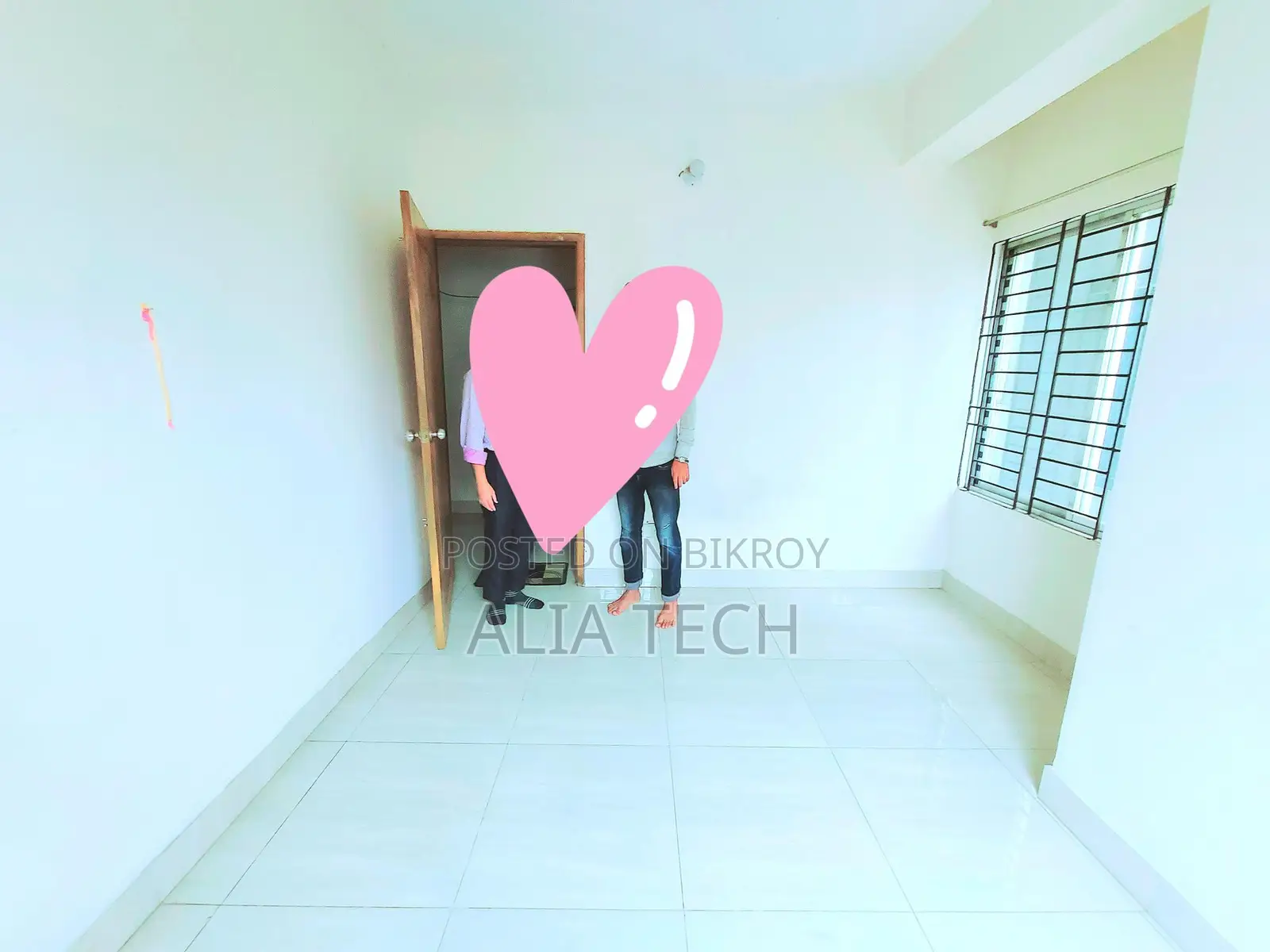 3 Bedroom Flat with Parking for Sale – North Badda