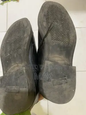 বাটা জুতো