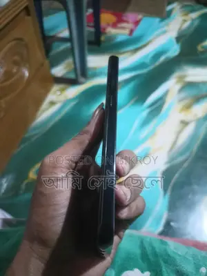 Samsung Galaxy S8 Plus . (Used)