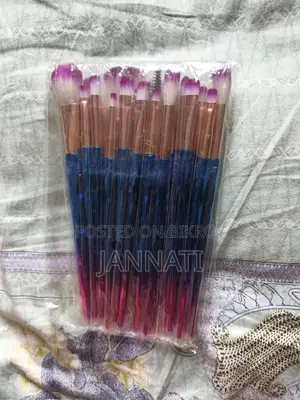 মেকাপ ব্রাশ সেট