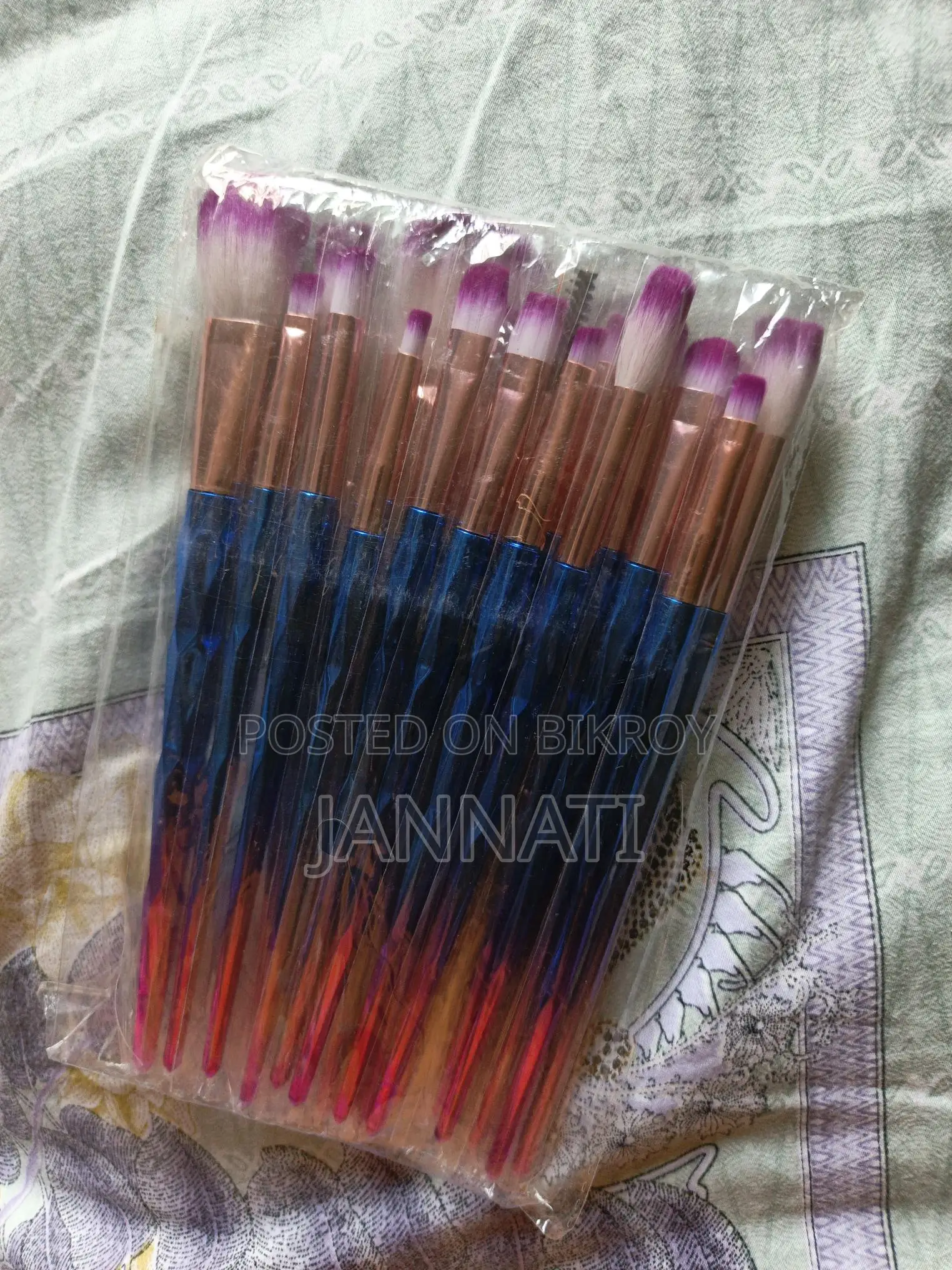 মেকাপ ব্রাশ সেট