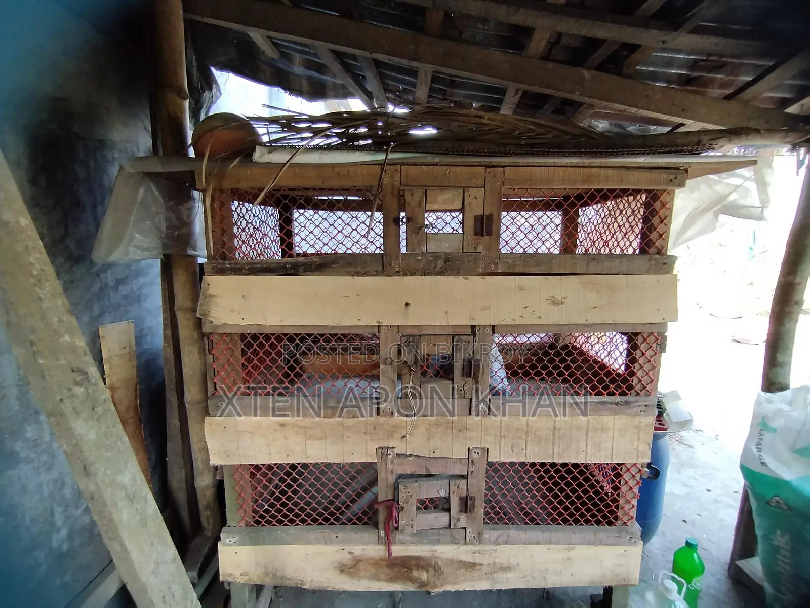 মুরগি খাঁচা