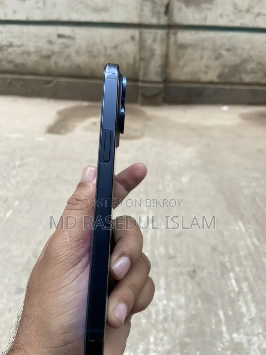 Apple iPhone 15 Pro Max (Used)