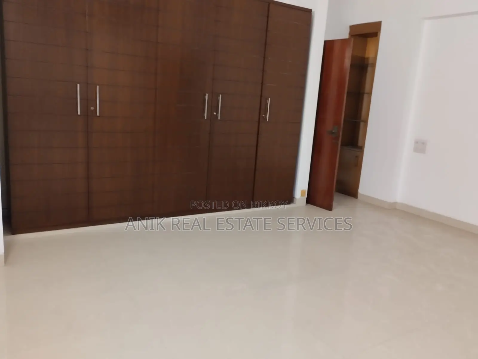 Good Quality 4000 Sft Un Farnised Flat Rent At Gulshan North