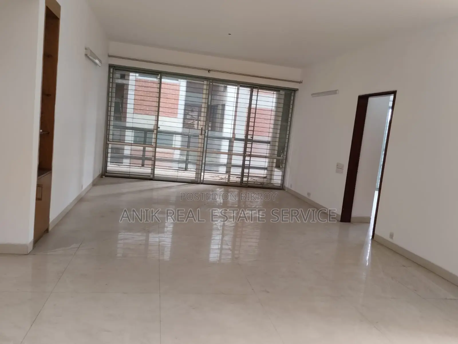 Good Quality 4000 Sft Un Farnised Flat Rent At Gulshan North