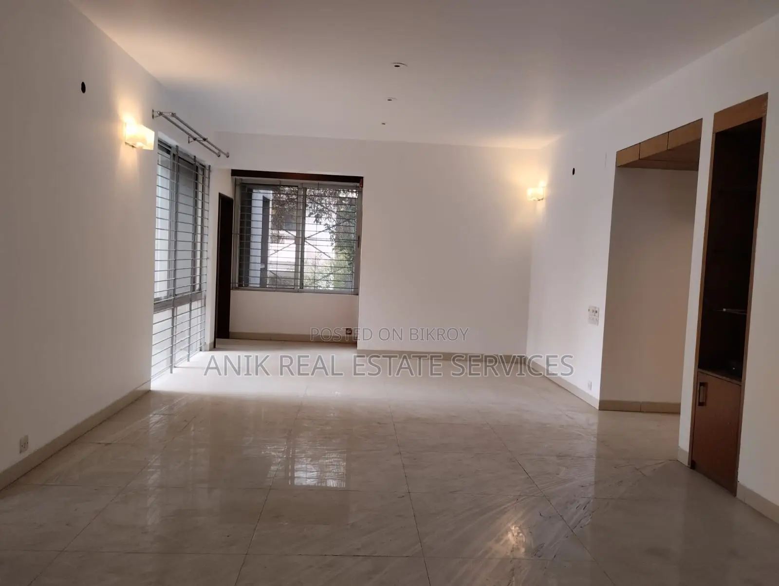 Good Quality 4000 Sft Un Farnised Flat Rent At Gulshan North