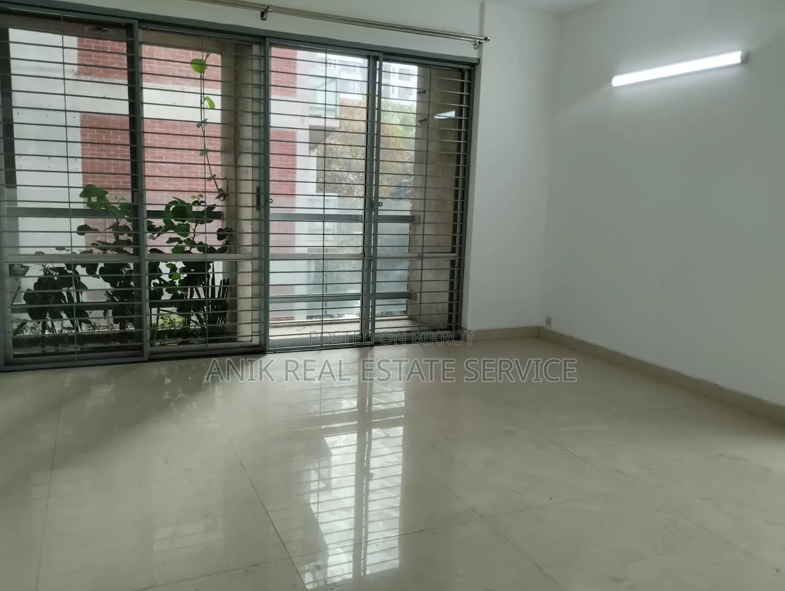 Good Quality 4000 Sft Un Farnised Flat Rent At Gulshan North