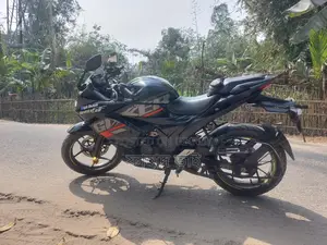 Suzuki Gixxer SF Fi ABS 2023
