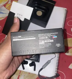 অ্যাপল প্রো২ হেডফোন