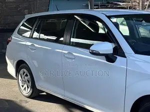 Toyota Fielder Hybrid EX pre order 2021
