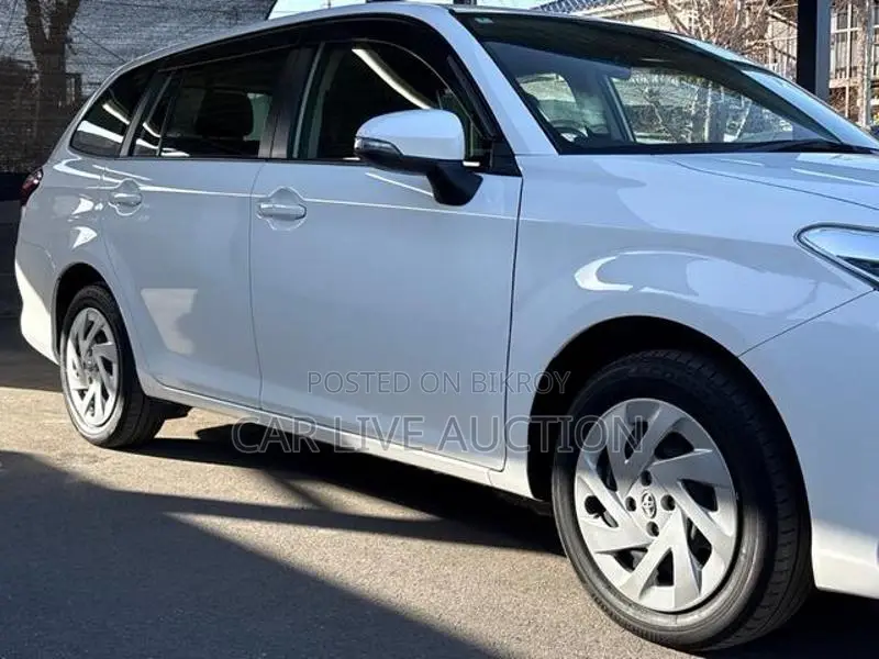 Toyota Fielder Hybrid EX pre order 2021