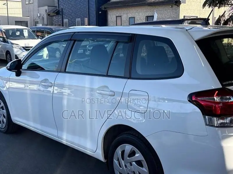 Toyota Fielder Hybrid EX pre order 2021