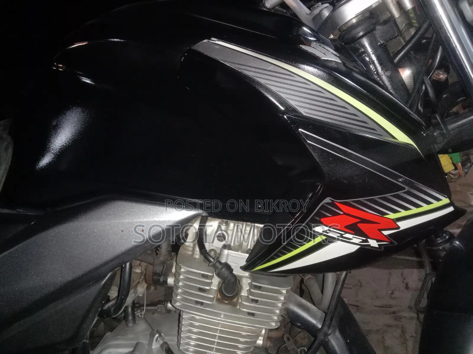 Suzuki GSX 125 (২০২২) - চমৎকার কন্ডিশন