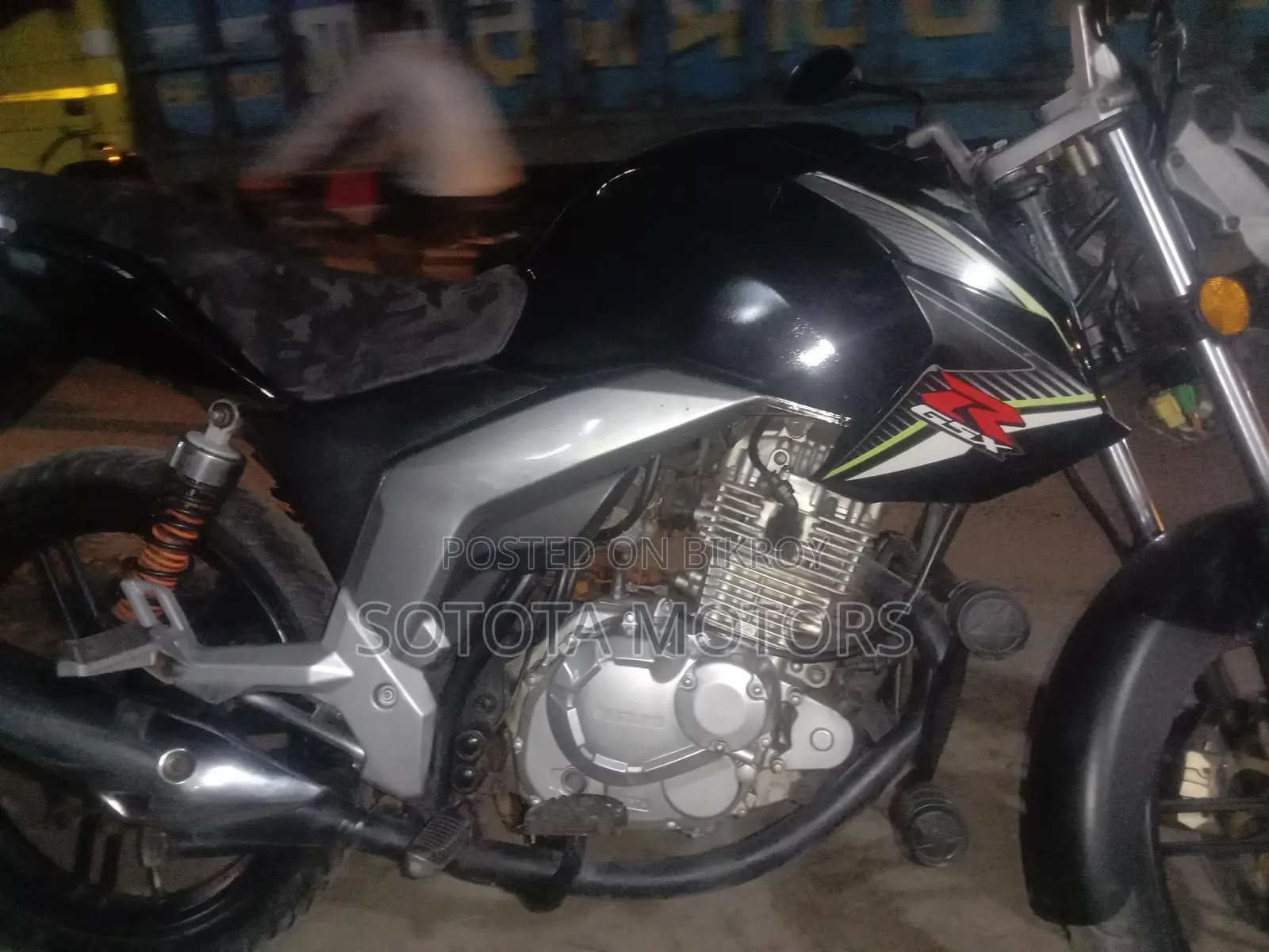 Suzuki GSX 125 (২০২২) - চমৎকার কন্ডিশন