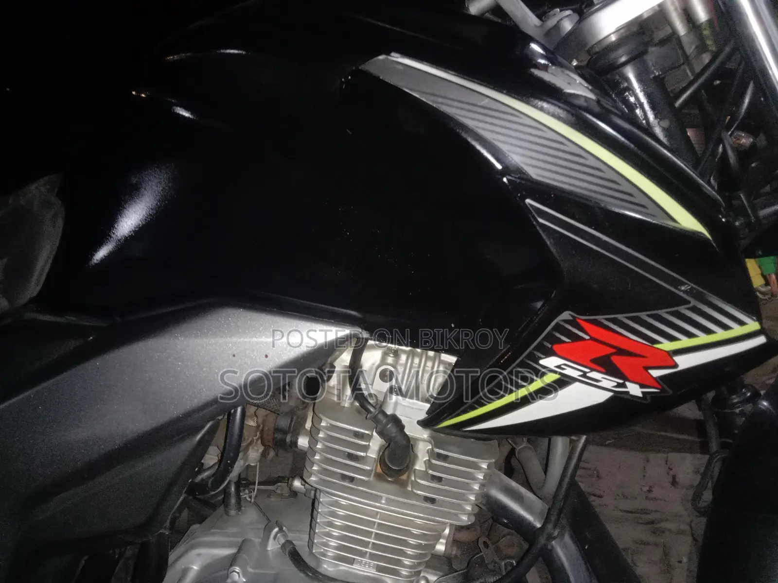Suzuki GSX 125 (২০২২) - চমৎকার কন্ডিশন