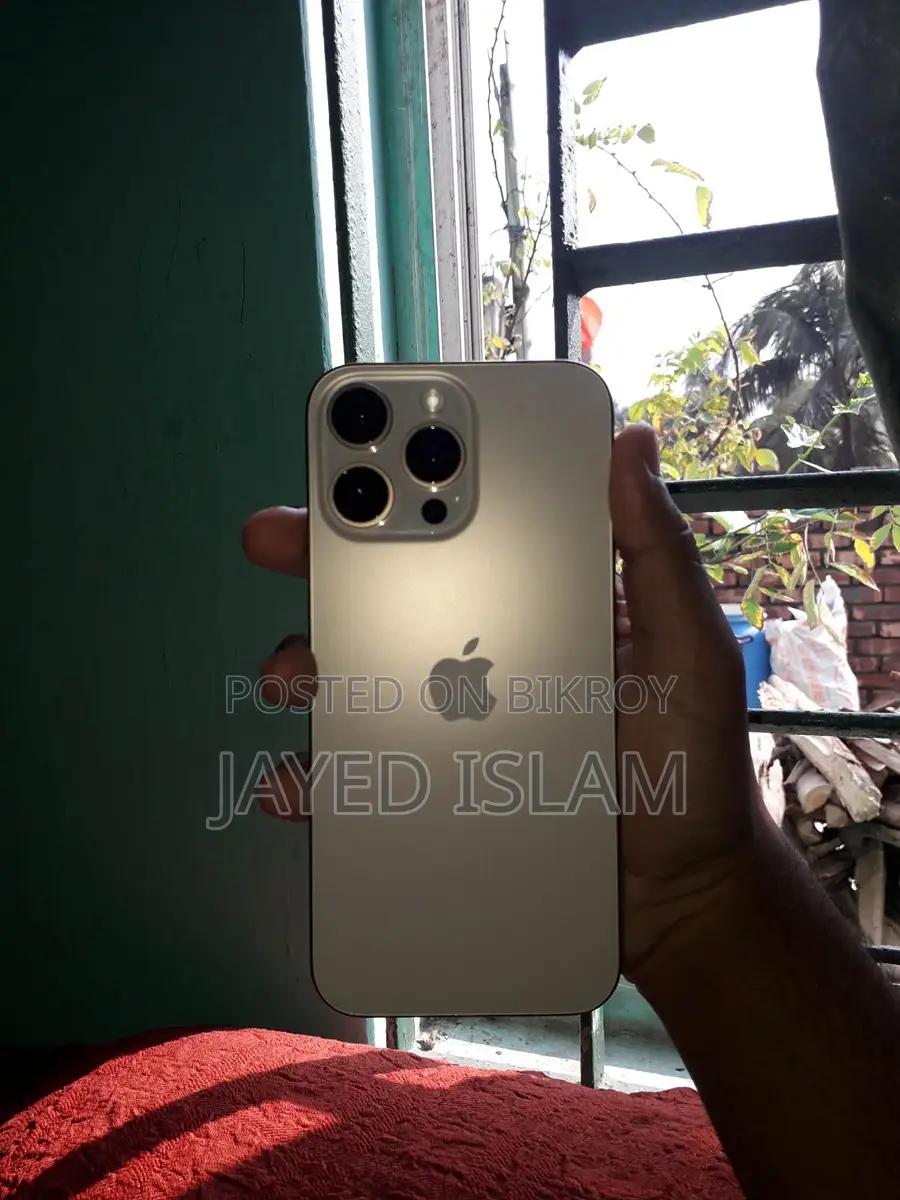 Apple iPhone 16 Pro Max . (Used)