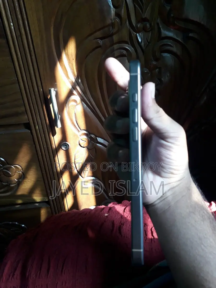 Apple iPhone 16 Pro Max . (Used)