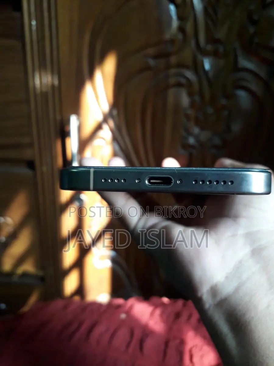 Apple iPhone 16 Pro Max . (Used)