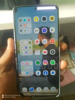 Samsung Galaxy S21 Plus (Used)