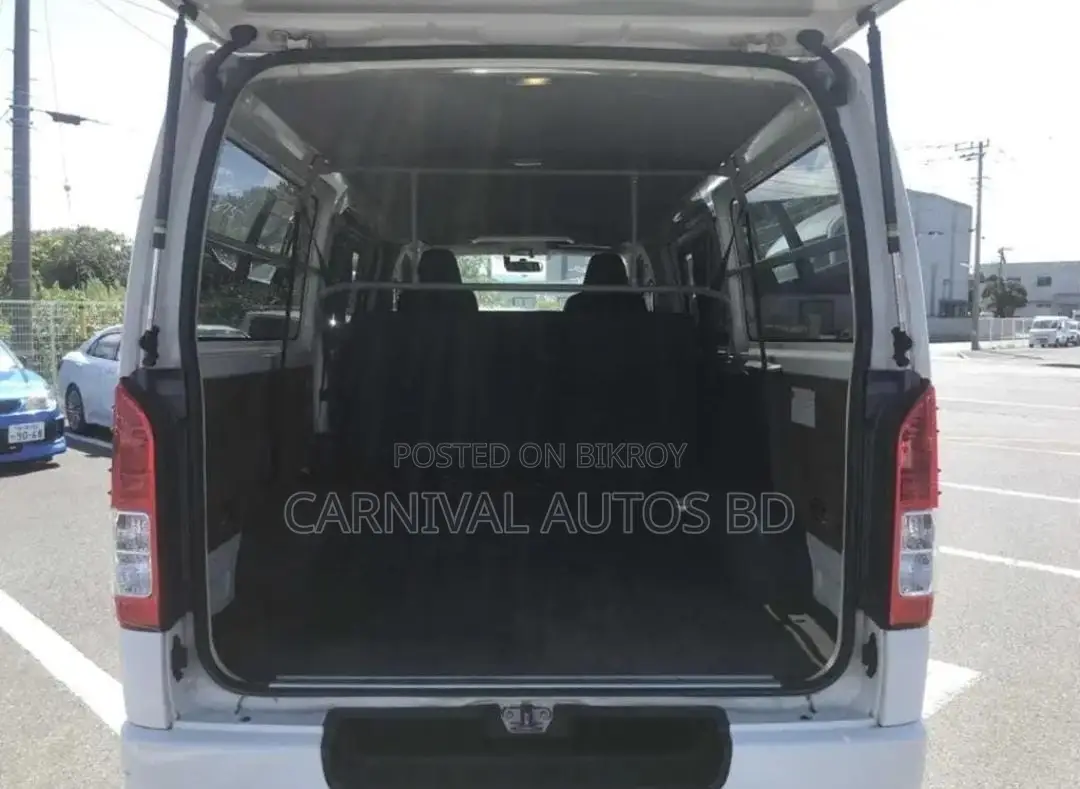 Toyota Hiace GL PACKAGE 2020