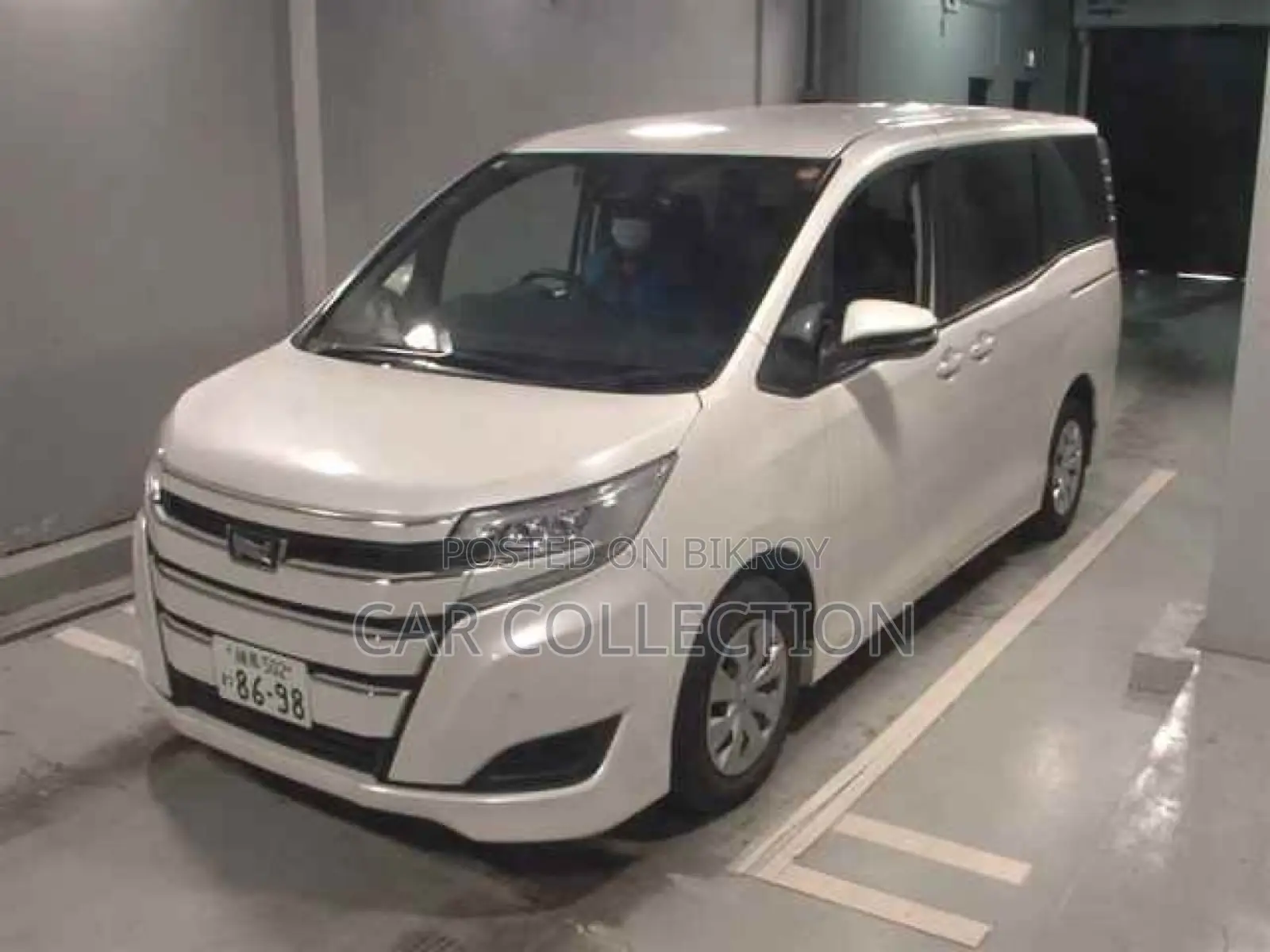 Toyota Noah X pkg 2021