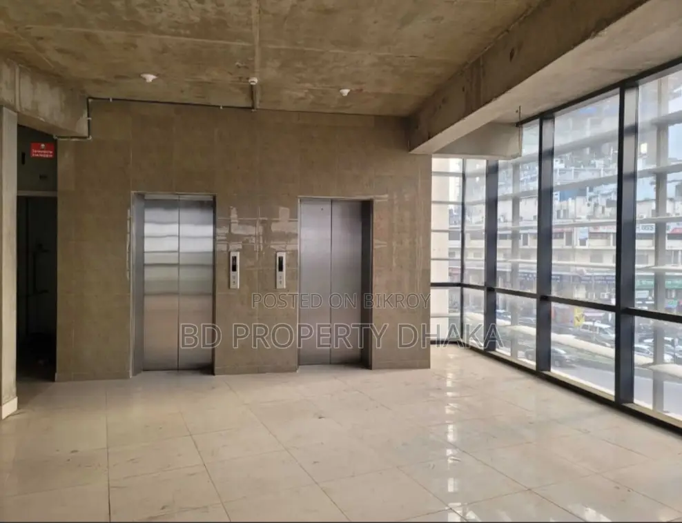7000 Sqft Brand new building open Commercial space rent in Gulshan