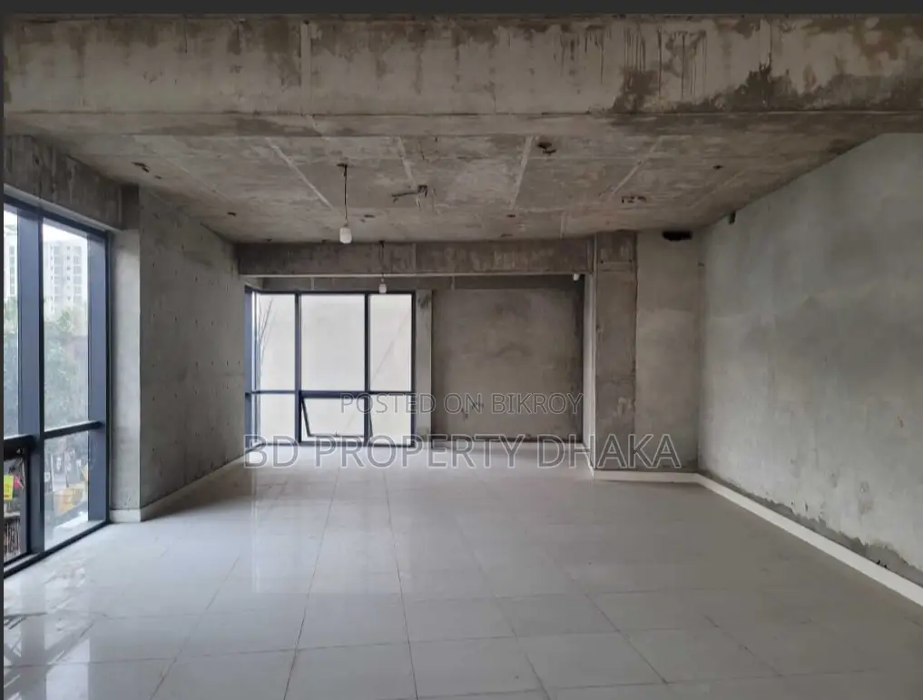 7000 Sqft Brand new building open Commercial space rent in Gulshan