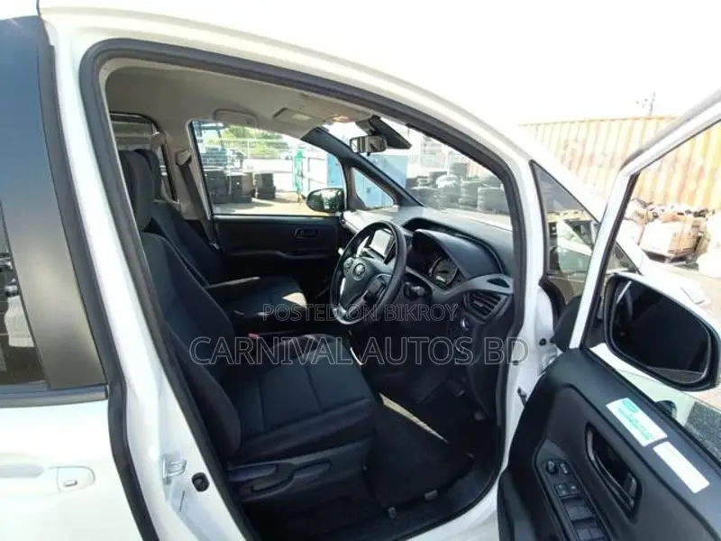 Toyota Noah X SMART PACKAGE 2021