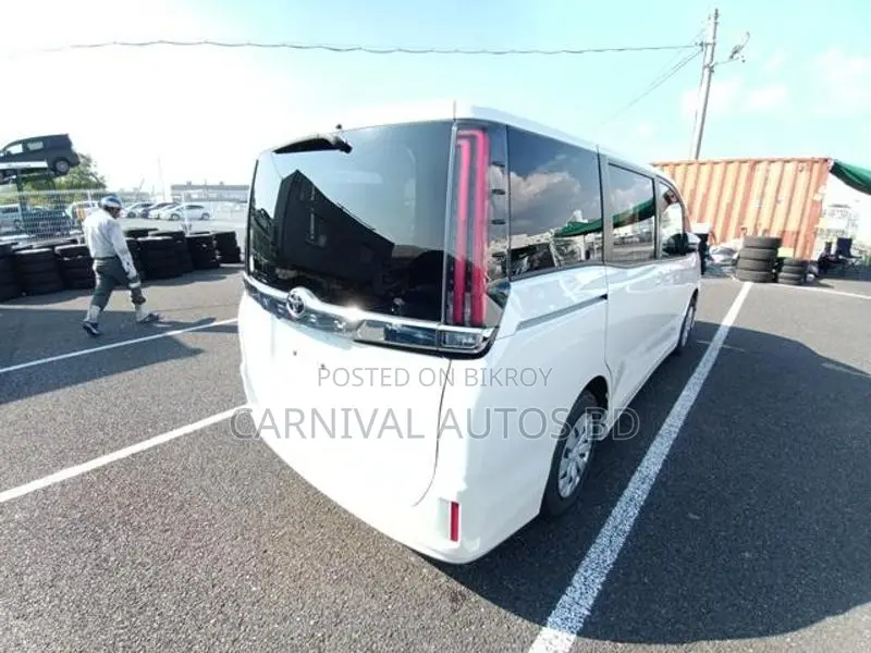 Toyota Noah X SMART PACKAGE 2021