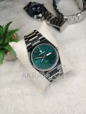 স্টাইলিশ ঘড়ির কালেকশন