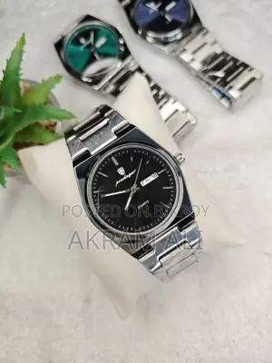 স্টাইলিশ ঘড়ির কালেকশন