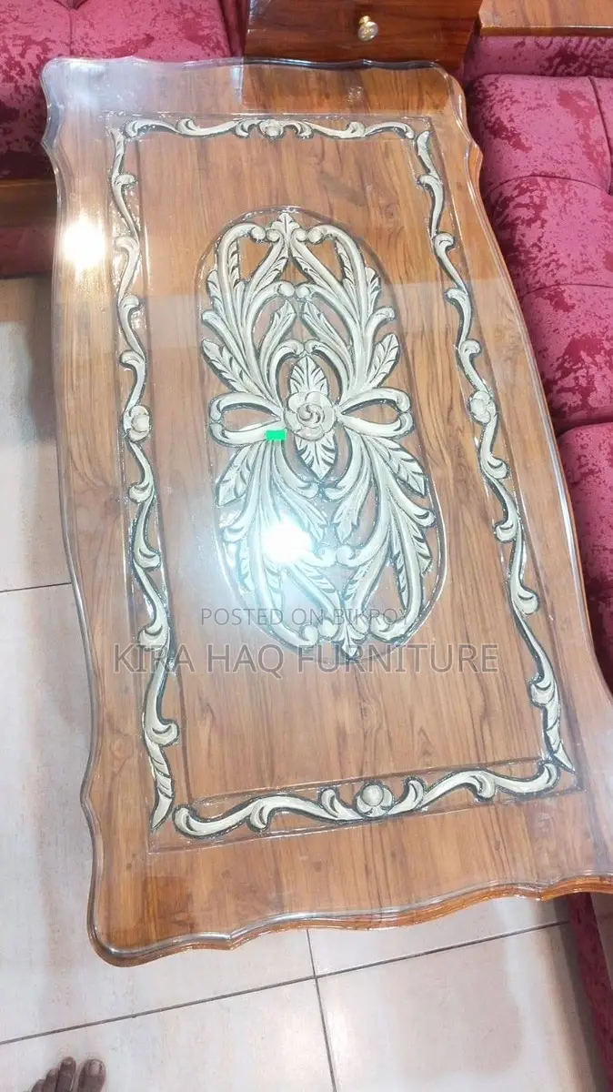Victoria Tea Table made of Teak Wood