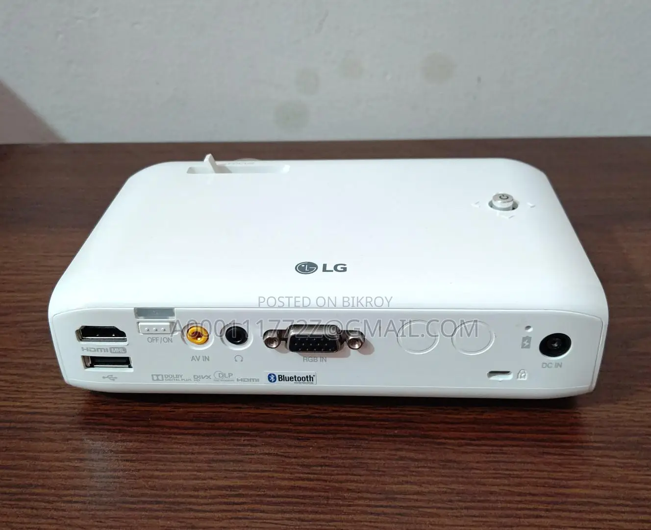 LG PH550 CineBeam DLP LED Projector made in Korea Home Cinema