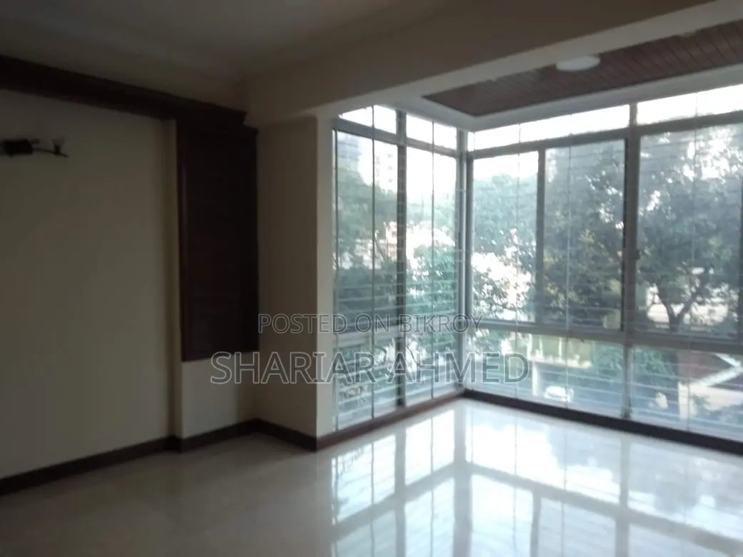 2750 Sqft Un-Furnished Apartment For Rent In Gulshan