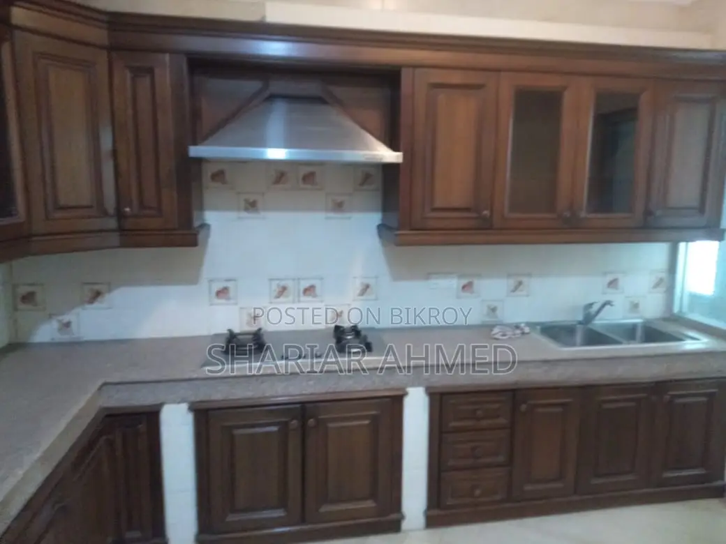 2750 Sqft Un-Furnished Apartment For Rent In Gulshan