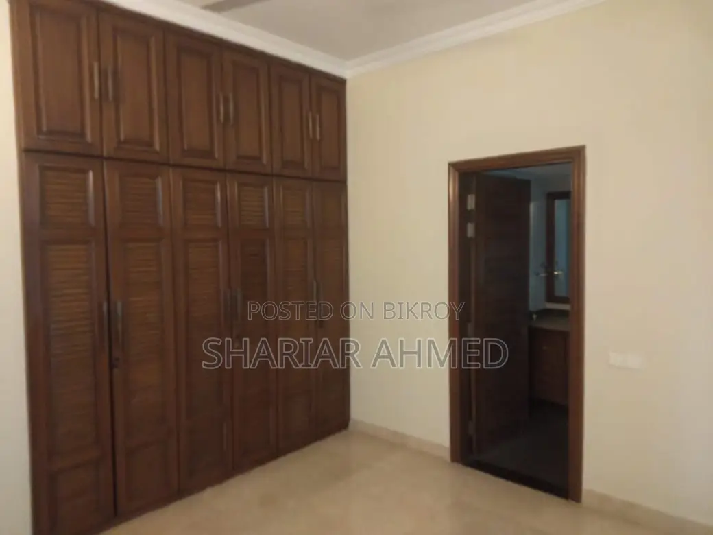 2750 Sqft Un-Furnished Apartment For Rent In Gulshan