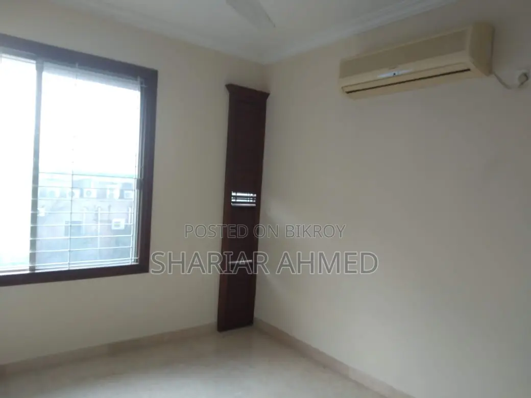 2750 Sqft Un-Furnished Apartment For Rent In Gulshan