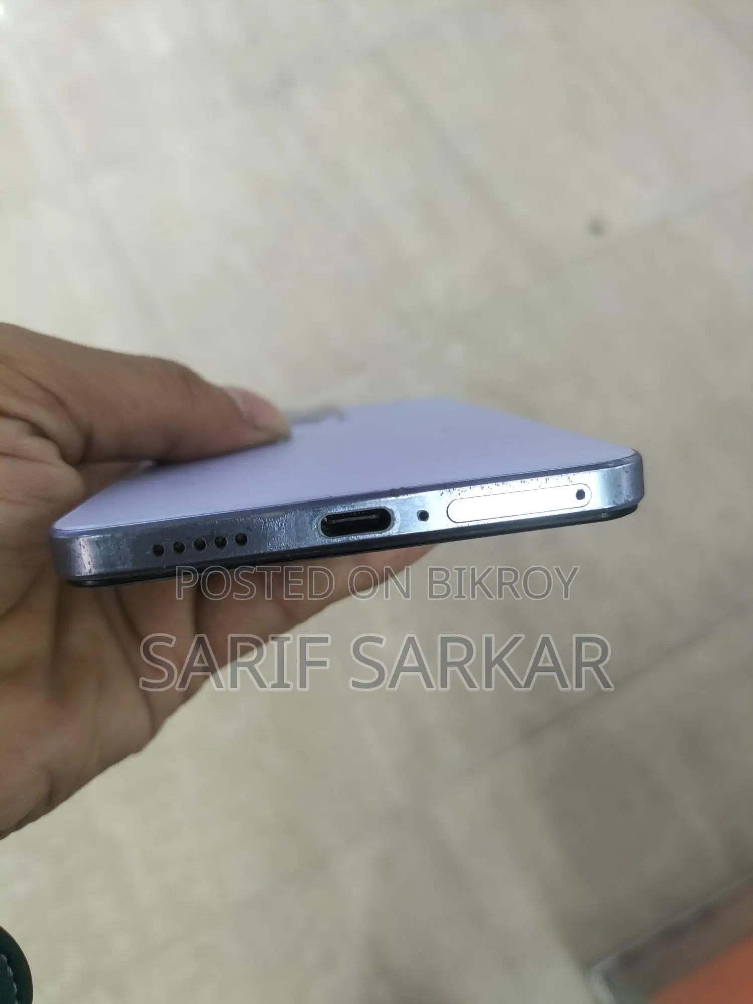 Vivo V27e . (Used)