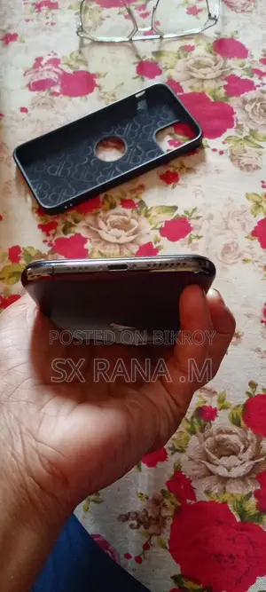 Apple iPhone 11 Pro Max . (Used)