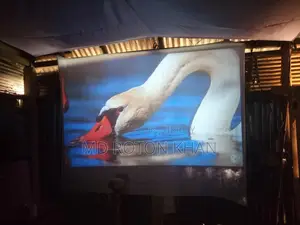 Alr. Projector Screen 72"