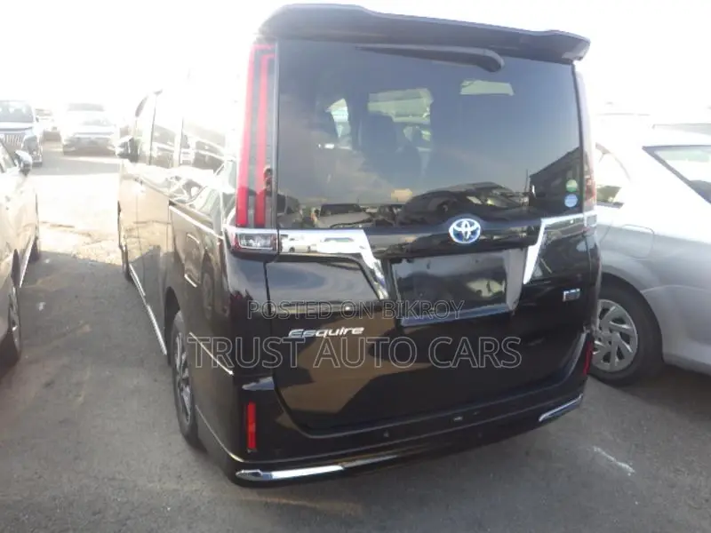Toyota Esquire GI DYNAMIC AEROSTYLE 2020