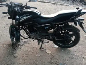 Bajaj Pulsar 150 (2017)