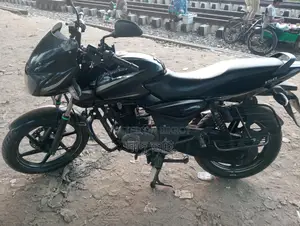 Bajaj Pulsar 150 (2017)