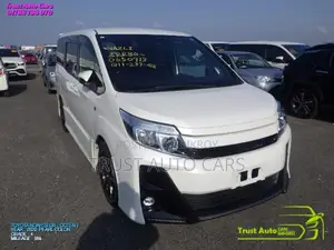 Toyota Noah SI GR, NON-HYBRID 2020
